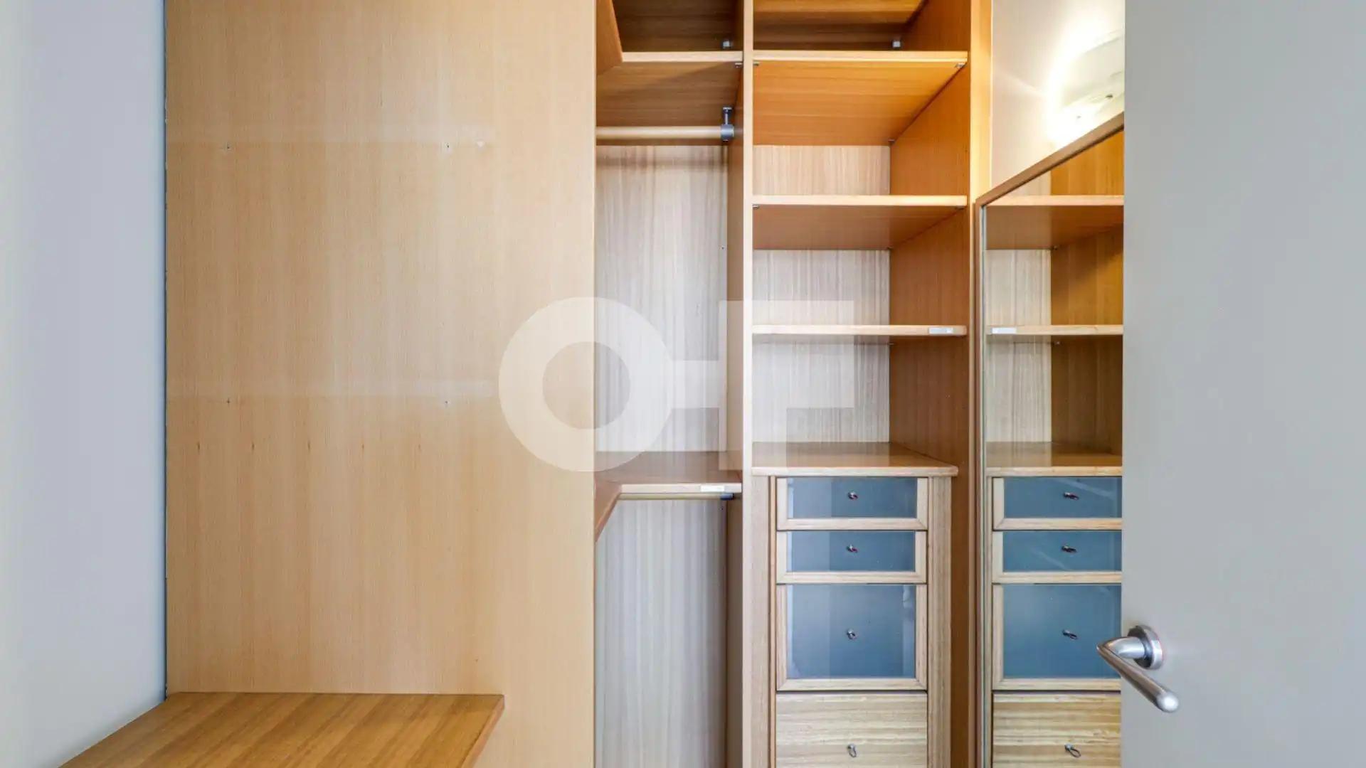 Schlafzimmer von Wohnungen zum Verkauf in Barcelona mit Heizung, Terrasse und Abstellraum