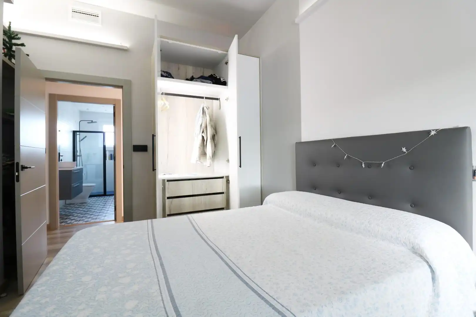 Habitación de Casa o chalet en venta en Elche / Elx con Aire acondicionado, Calefacción y Jardín privado