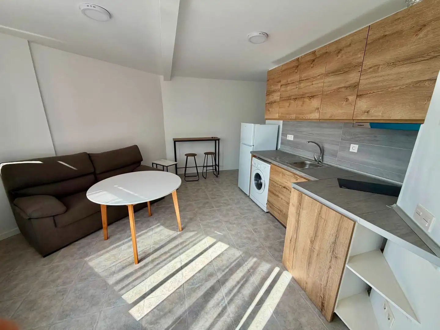 Kitchen of Flat for sale in Fuengirola  with Air Conditioner, Heating and Community pool