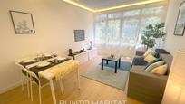 Sala d'estar de Pis en venda en  Barcelona Capital amb Aire condicionat, Calefacció i Parquet