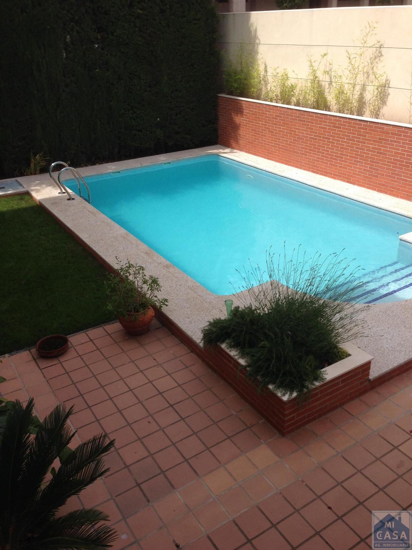 Piscina de Casa o xalet en venda en Mérida amb Aire condicionat, Calefacció i Traster