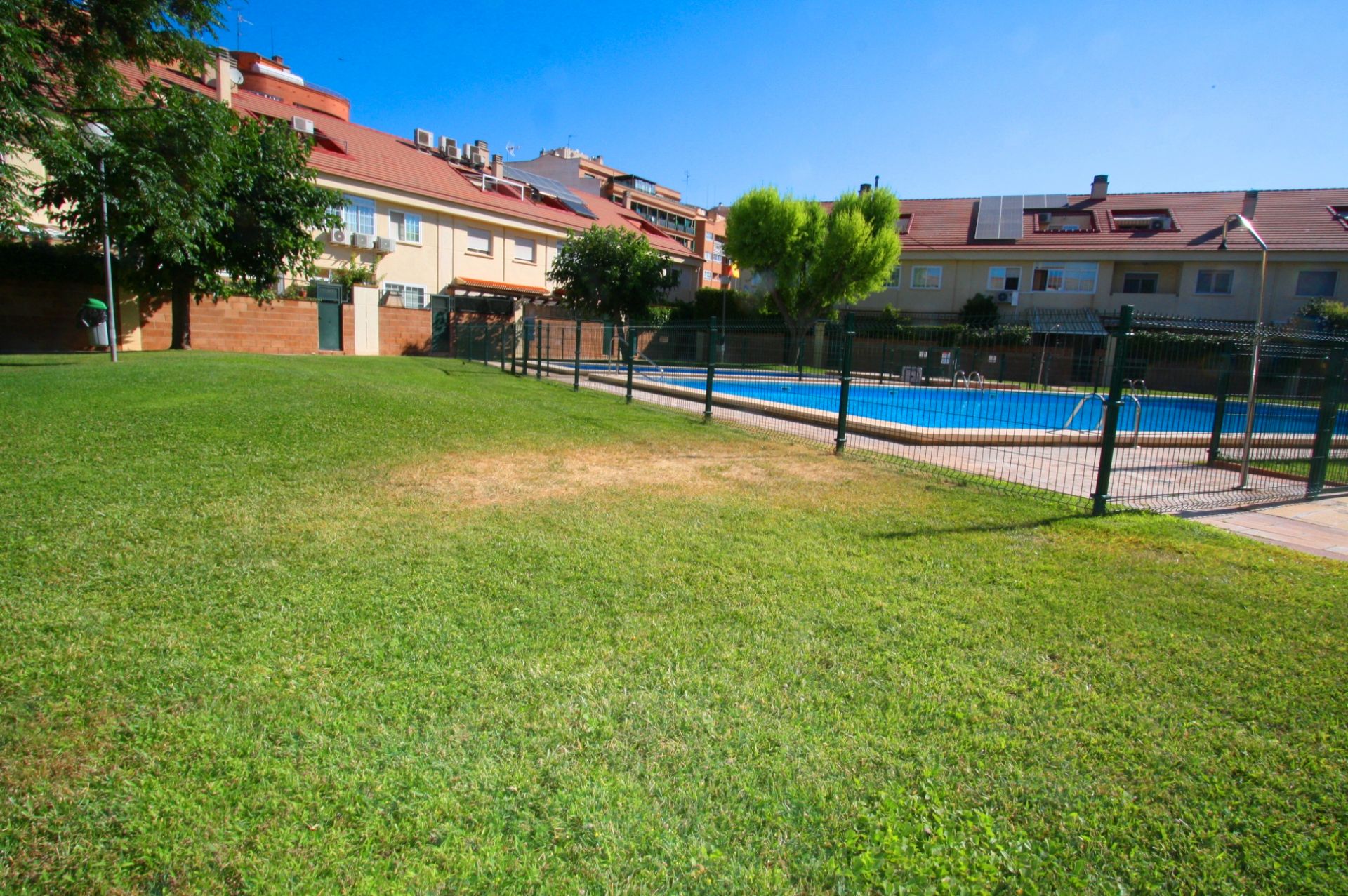 Jardí de Casa adosada en venda en  Albacete Capital amb Aire condicionat, Calefacció i Parquet