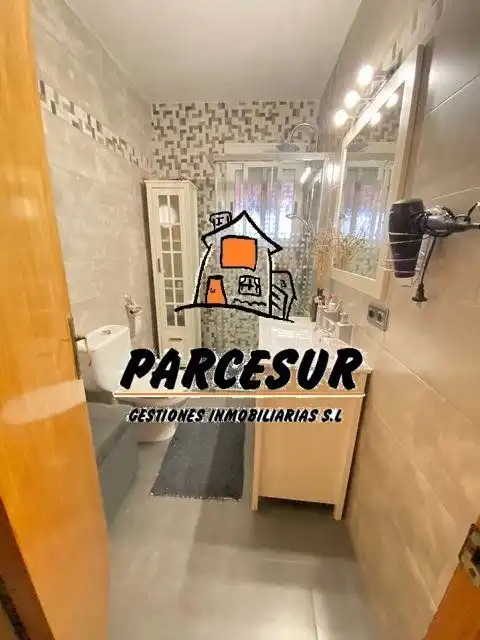 Parking of Houses for sale in Córdoba  with Private garden and Storage room