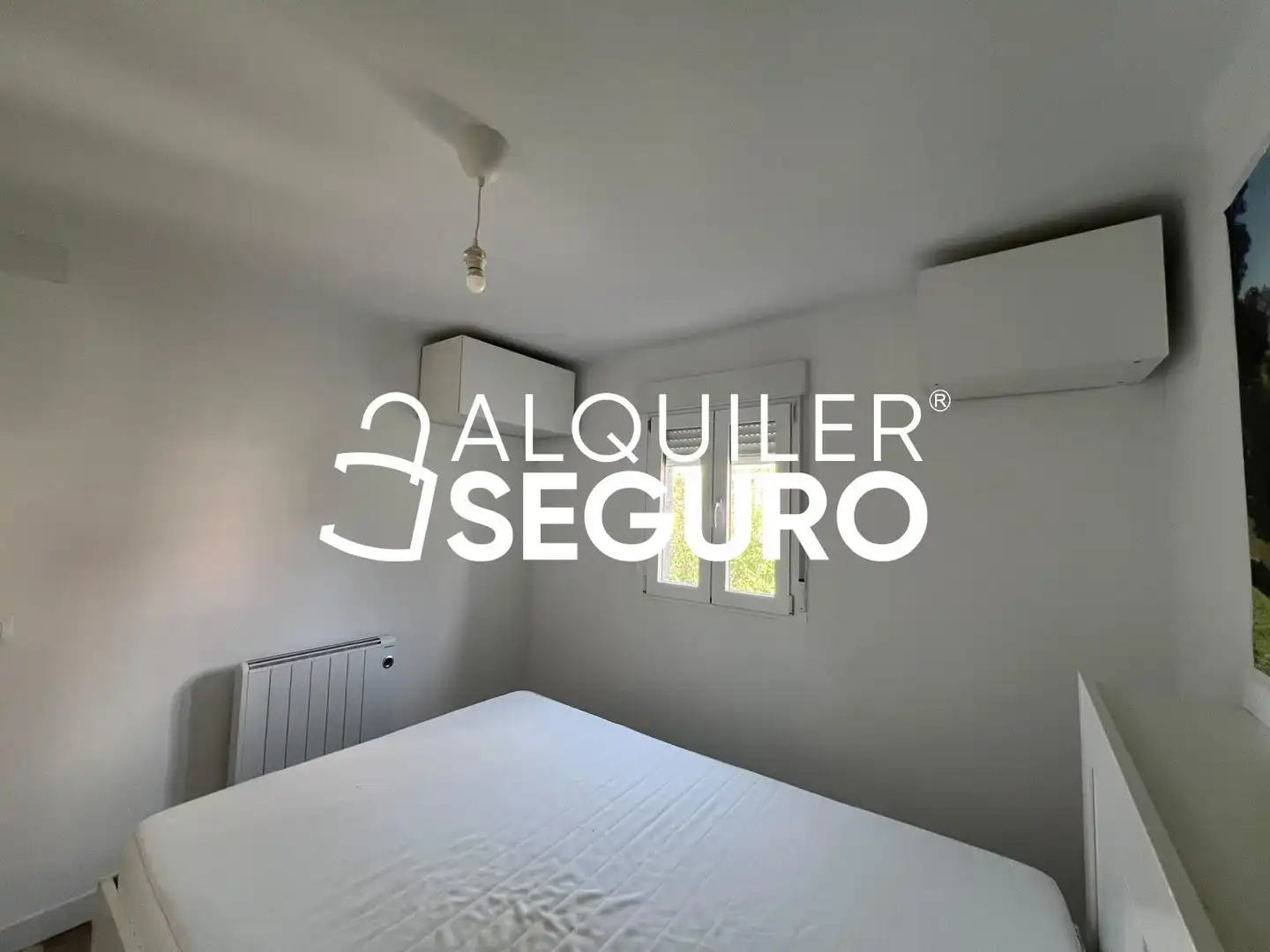 Habitación de Piso de alquiler en Madrid con Aire acondicionado, Calefacción y Amueblado