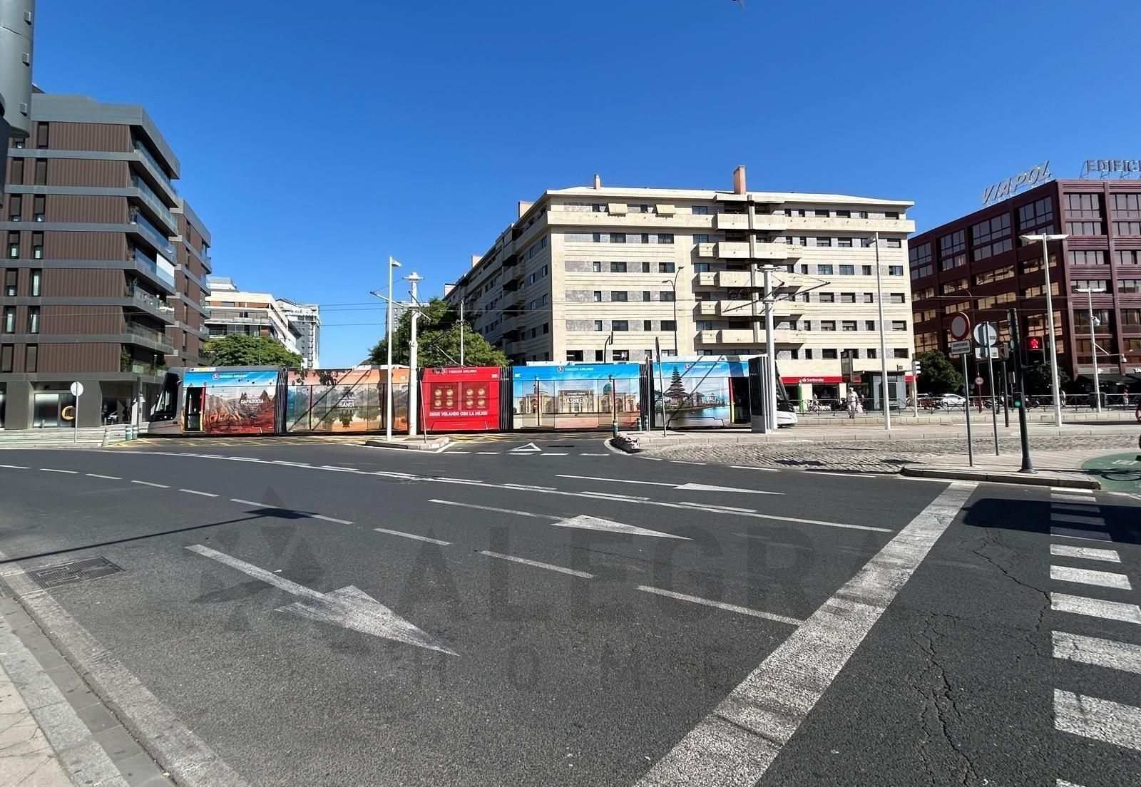 Exterior view of Flat for sale in  Sevilla Capital  with Air Conditioner, Terrace and Storage room