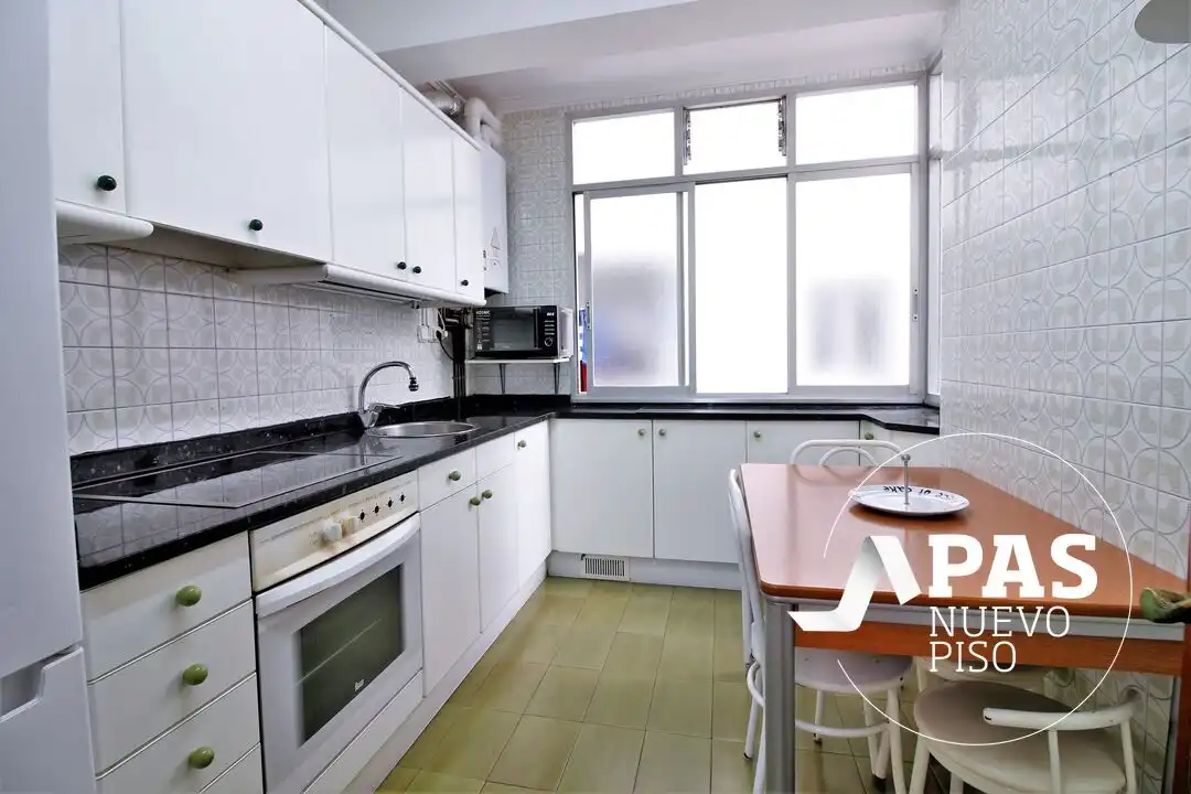 Kitchen of Flat for sale in Santander  with Heating and Furnished