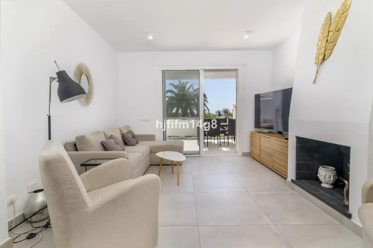 Apartment with pool for sale in Arrabal Aloha Golf 91, imagen 4