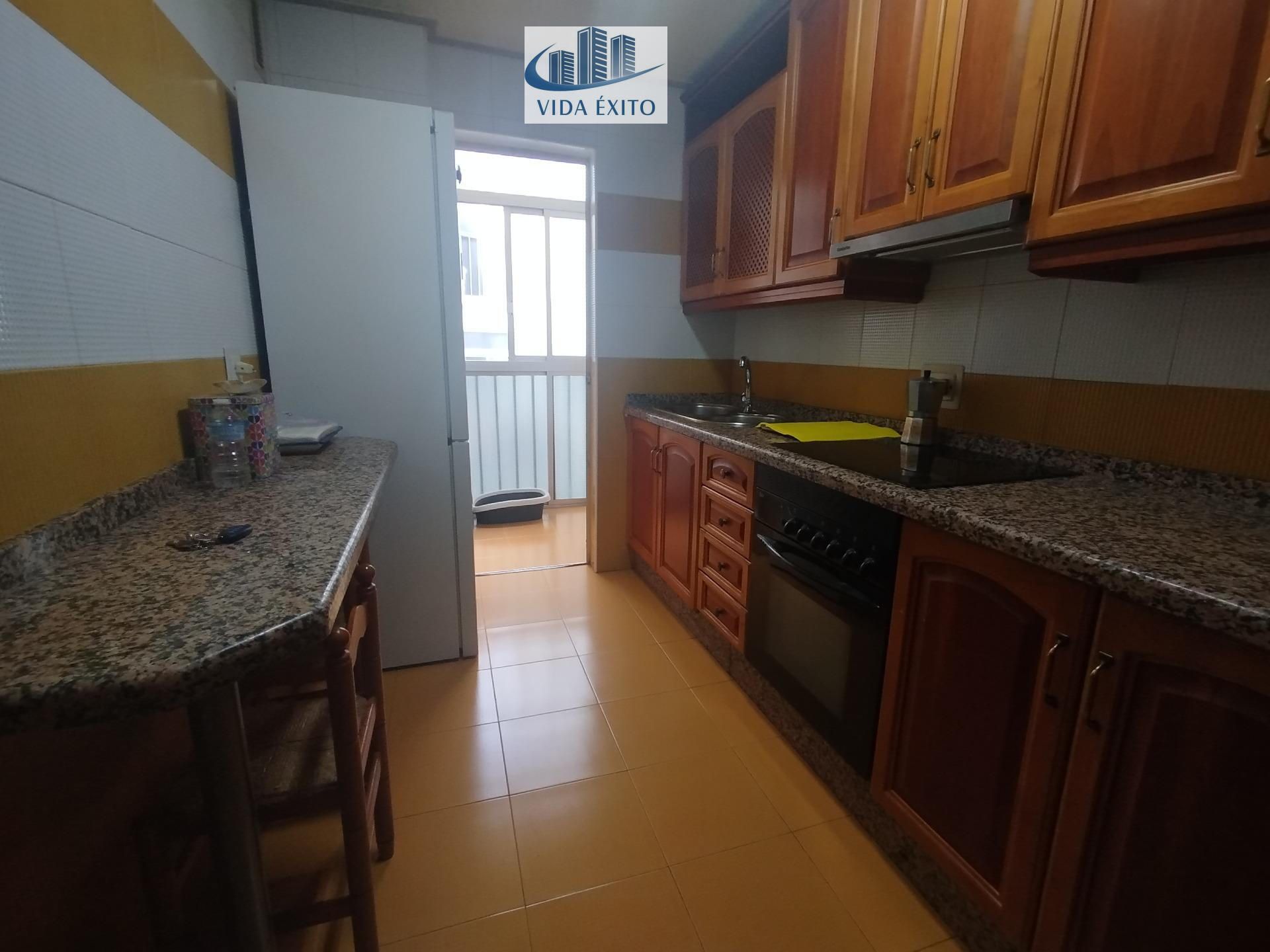 Cuina de Pis en venda en  Jaén Capital amb Aire condicionat, Jardí privat i Traster