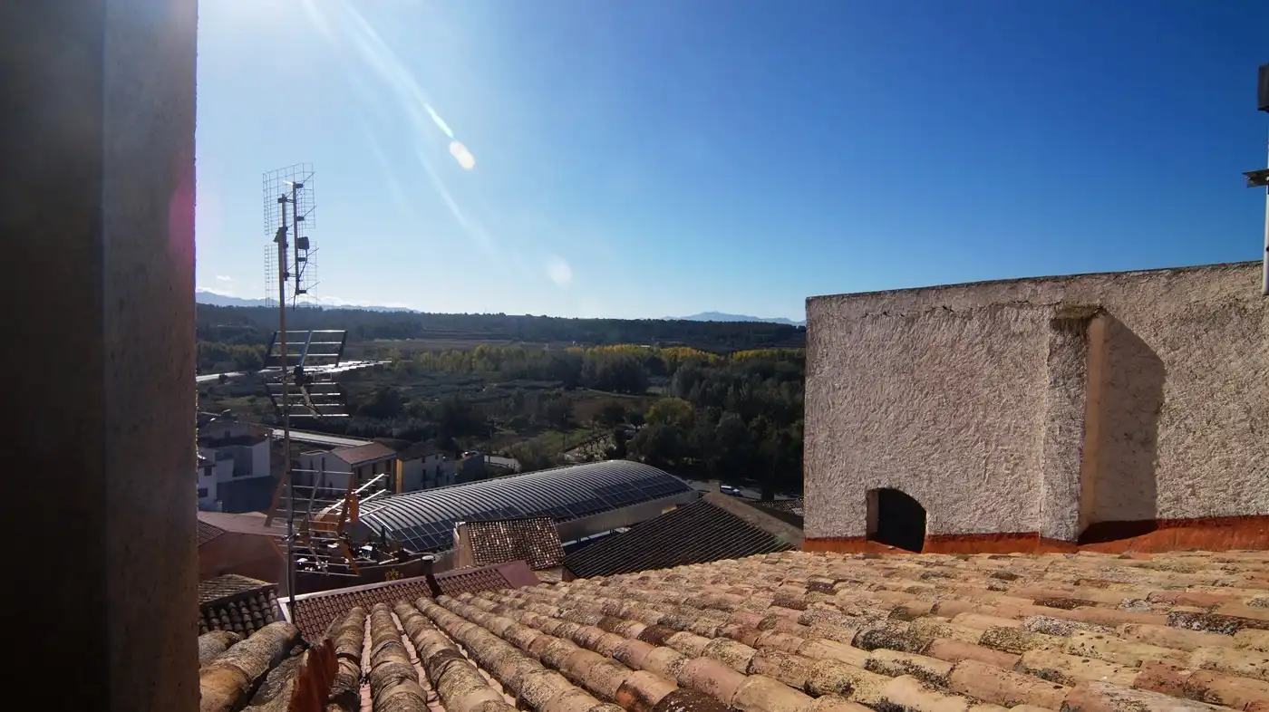 Vista exterior de Casa adosada en venda en Garcia amb Aire condicionat, Calefacció i Terrassa