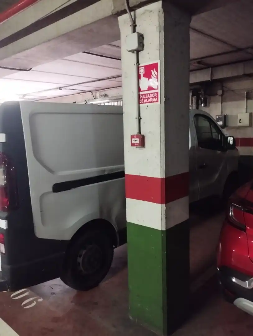 Parking of Garage for rent in Oviedo 