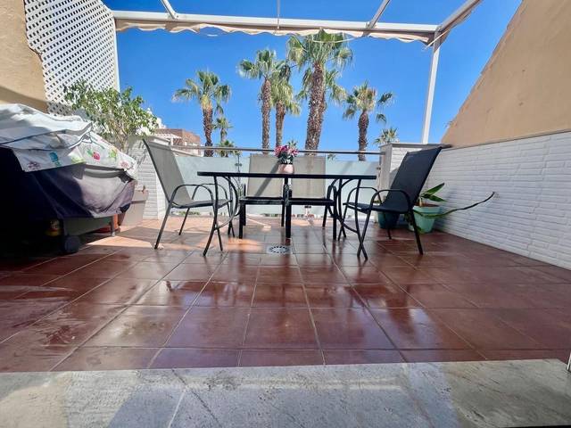 Casa-chalet en Venta en Centro