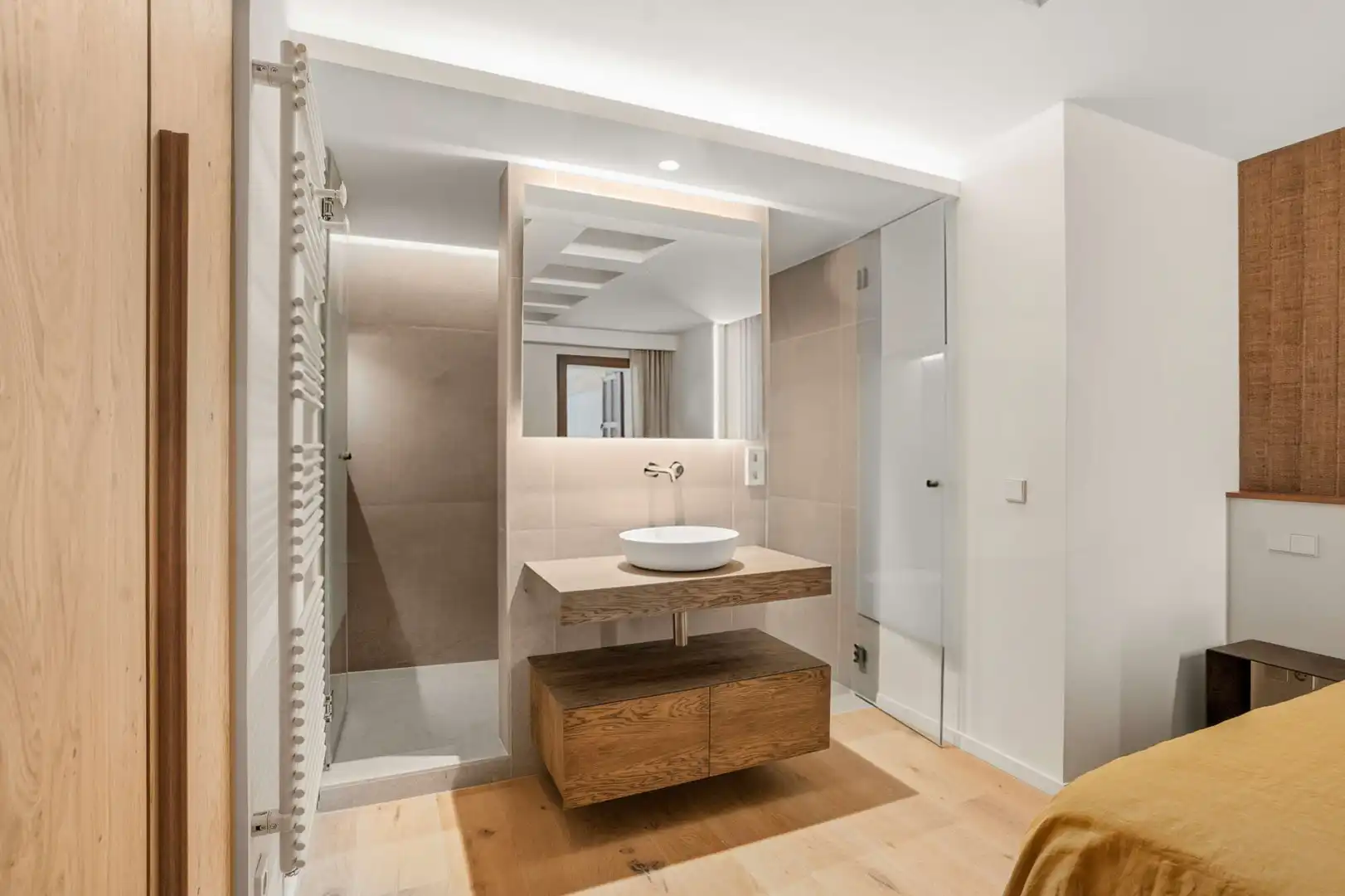 Badezimmer von Erdgeschoss zum Verkauf in  Palma de Mallorca mit Klimaanlage, Heizung und Parkett