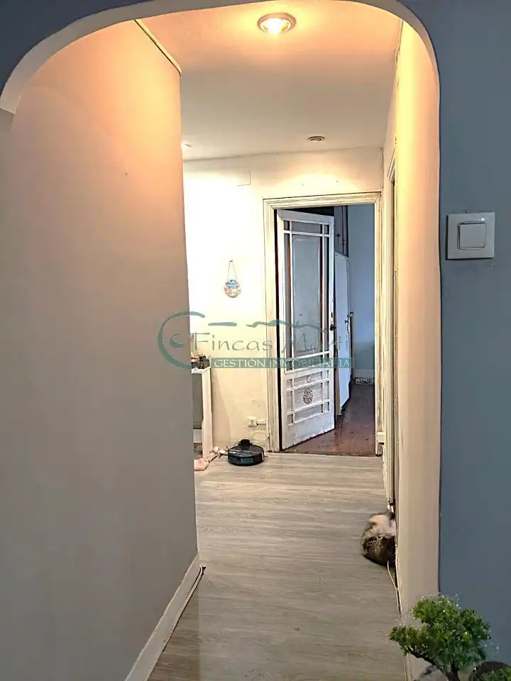 Piso en venta en Vigo  con Calefacción, Terraza y Balcón