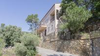 Vista exterior de Casa o xalet en venda en Vallirana amb Aire condicionat, Terrassa i Piscina