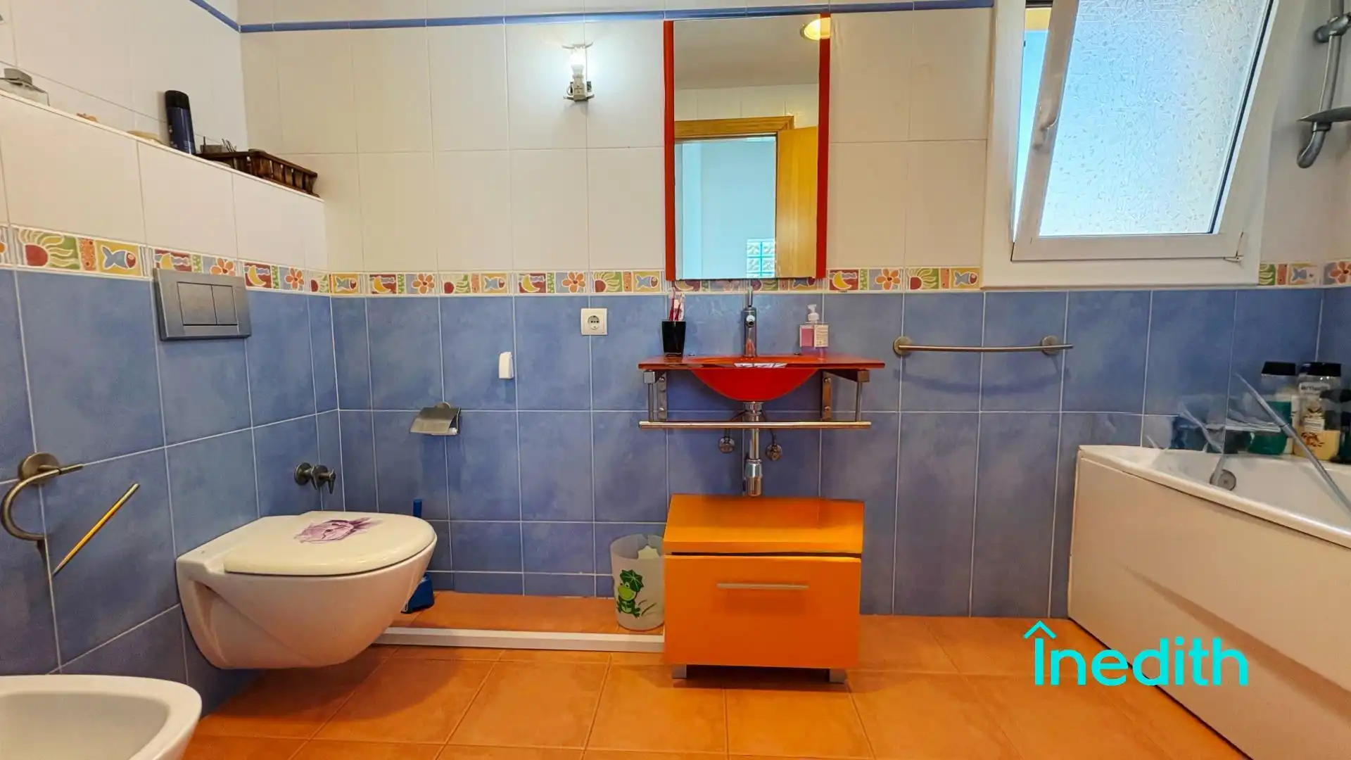 Bany de Casa o xalet en venda en Cunit amb Aire condicionat, Calefacció i Jardí privat