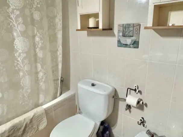 Bathroom of Flat for sale in Galapagar  with Air Conditioner, Heating and Parquet flooring
