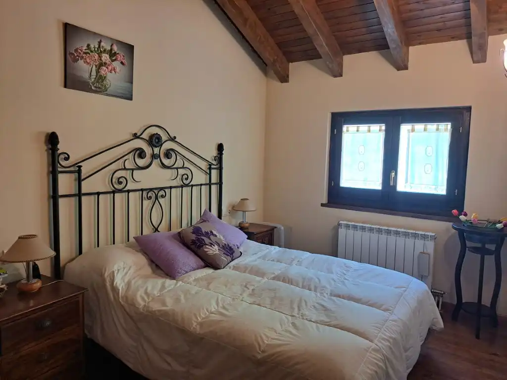 Bedroom of Detached homes for rent in Fontanals de Cerdanya  with Heating, Private garden and Parquet flooring