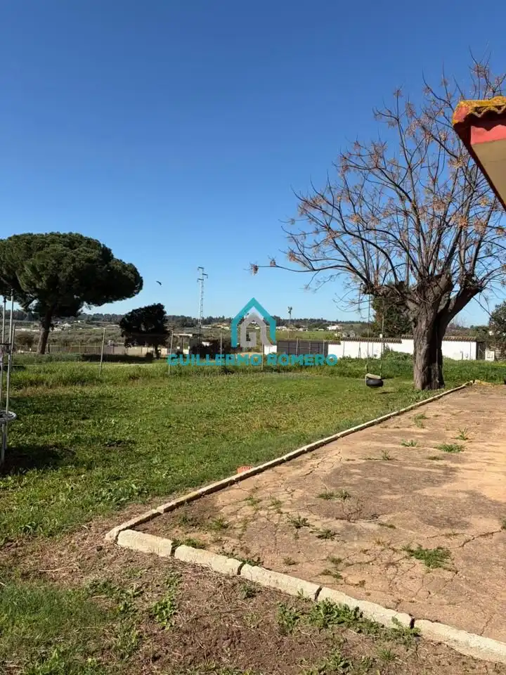 Finca rústica en venta en La Puebla del Río con Jardín privado y Terraza