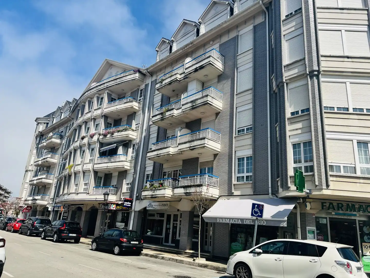 Local comercial de lloguer a Colindres