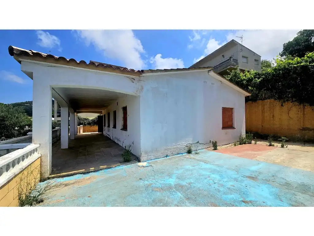 Houses for sale in Paseo Gran Circumval.Lacio (Mas, Mas Mora - Sant Daniel