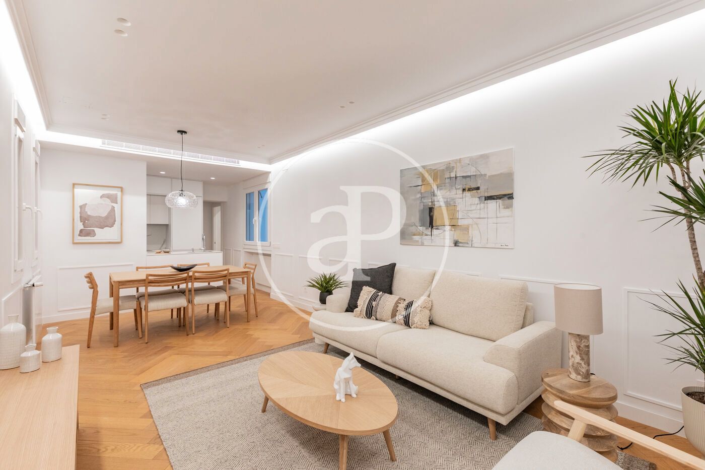 Living room of Flat for sale in  Madrid Capital  with Air Conditioner, Heating and Furnished