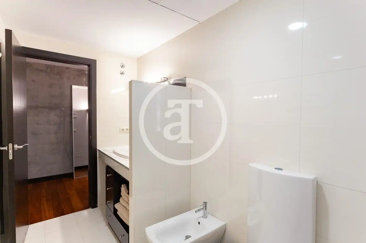 Bathroom of Duplexes for rent in Madrid  with Air Conditioner, Heating and Furnished