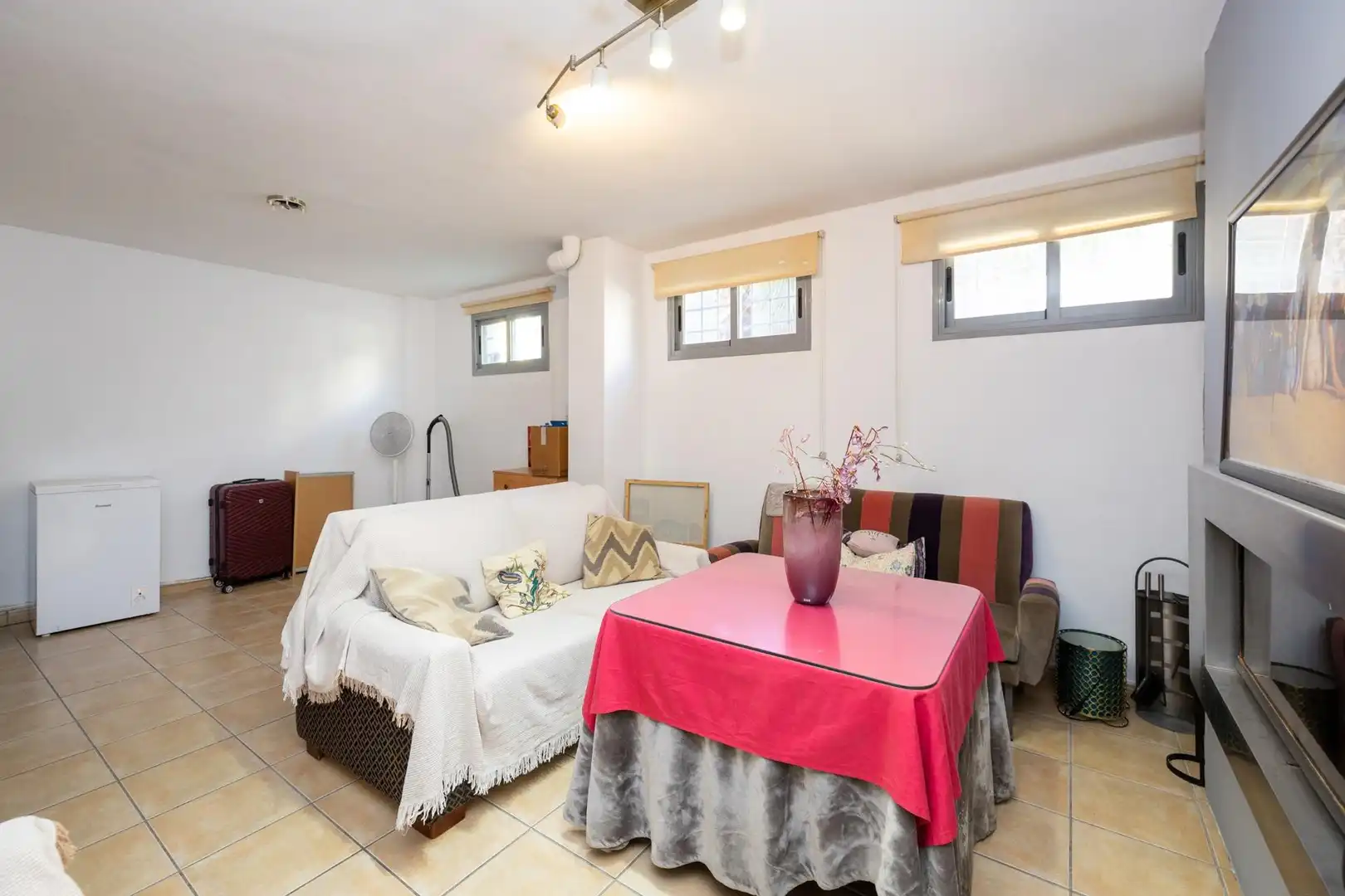 Houses for sale in Calle Miguel Valle Tendero, Jun