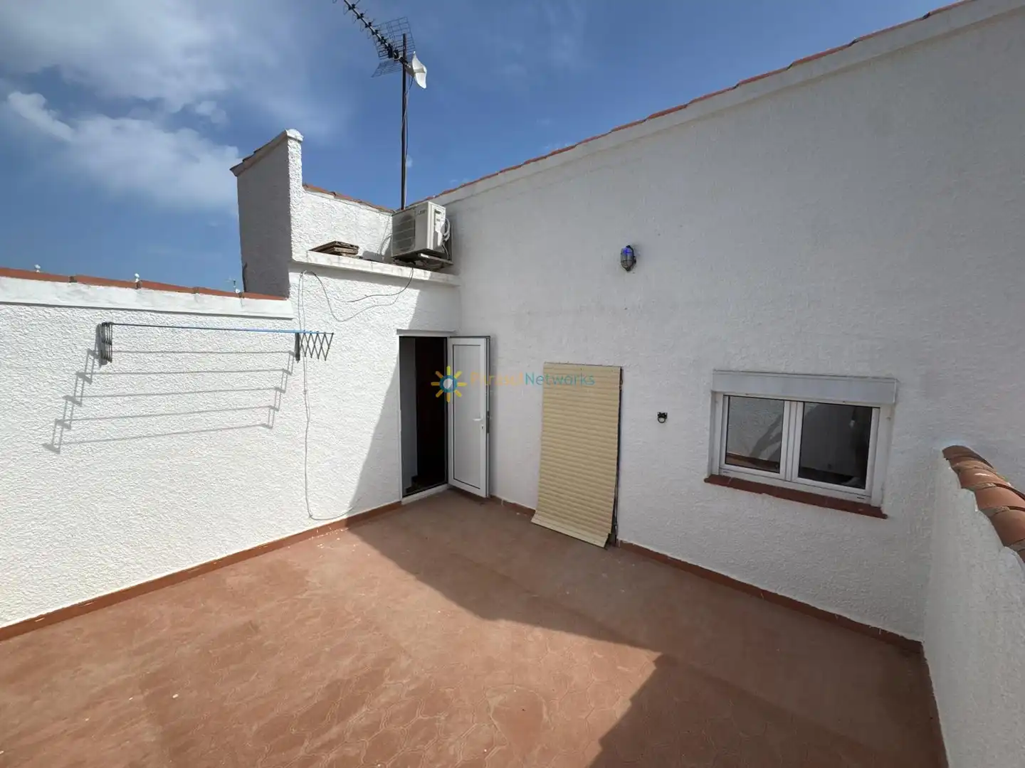 Exterior view of Houses for rent in Oliva  with Terrace, Furnished and Oven