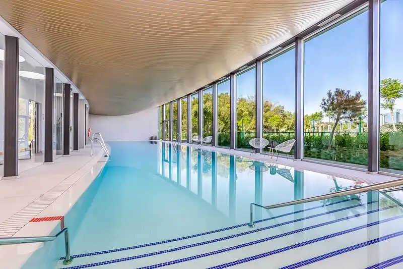 Swimming pool of Ground floor for sale in Estepona  with Air Conditioner, Private garden and Terrace