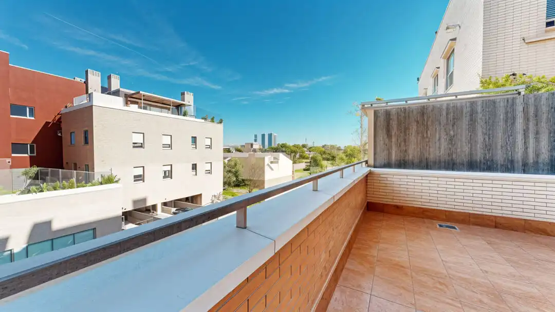 Terraza de Piso de alquiler en Madrid con Aire acondicionado, Calefacción y Jardín privado