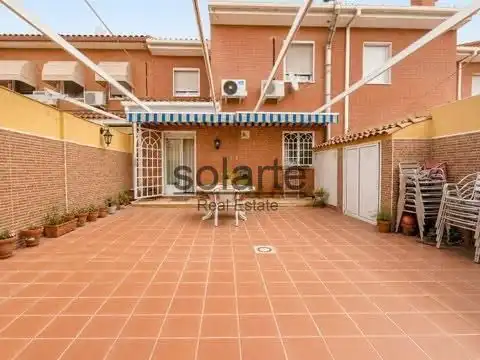 Terrace of Ground floor for sale in Nou Barris