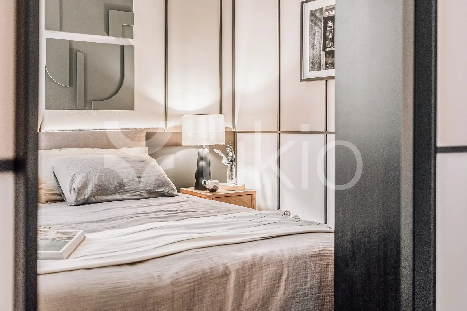 Dormitori de Apartament de lloguer en Madrid amb Aire condicionat, Calefacció i Moblat