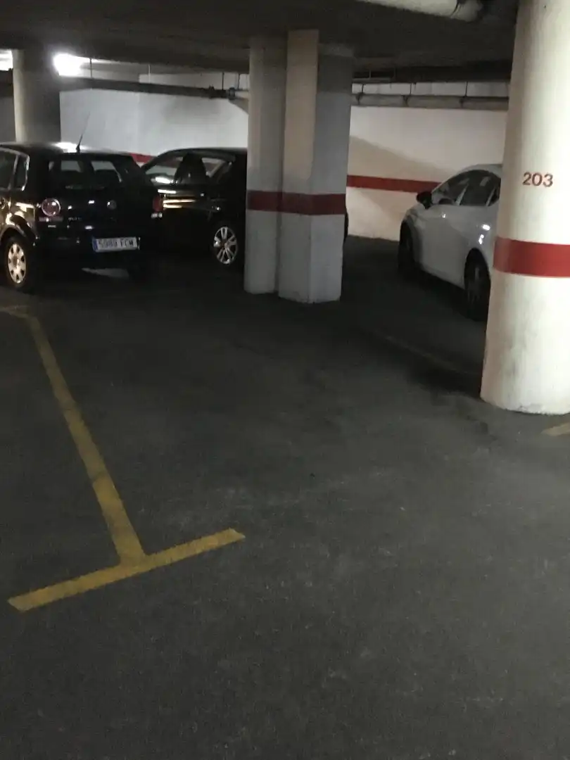 Garage zur Miete in Carrer Antonio Campos Javaloyes, 2, Ciutat Jardí - Torreta Verdí