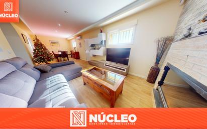 Living room of House or chalet for sale in Alicante / Alacant  with Air Conditioner, Heating and Private garden