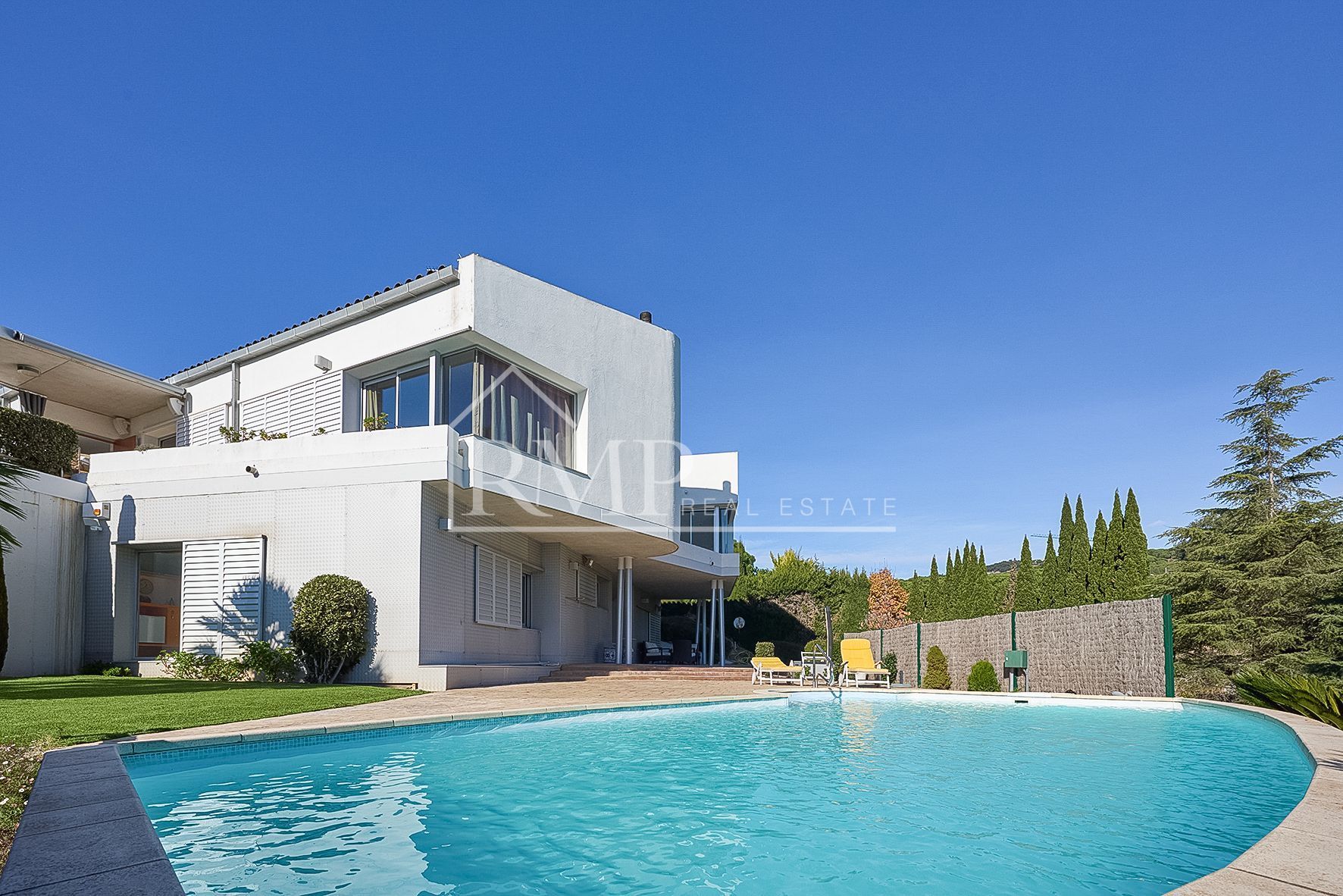 Exterior view of House or chalet for sale in Sant Andreu de Llavaneres  with Air Conditioner, Heating and Private garden