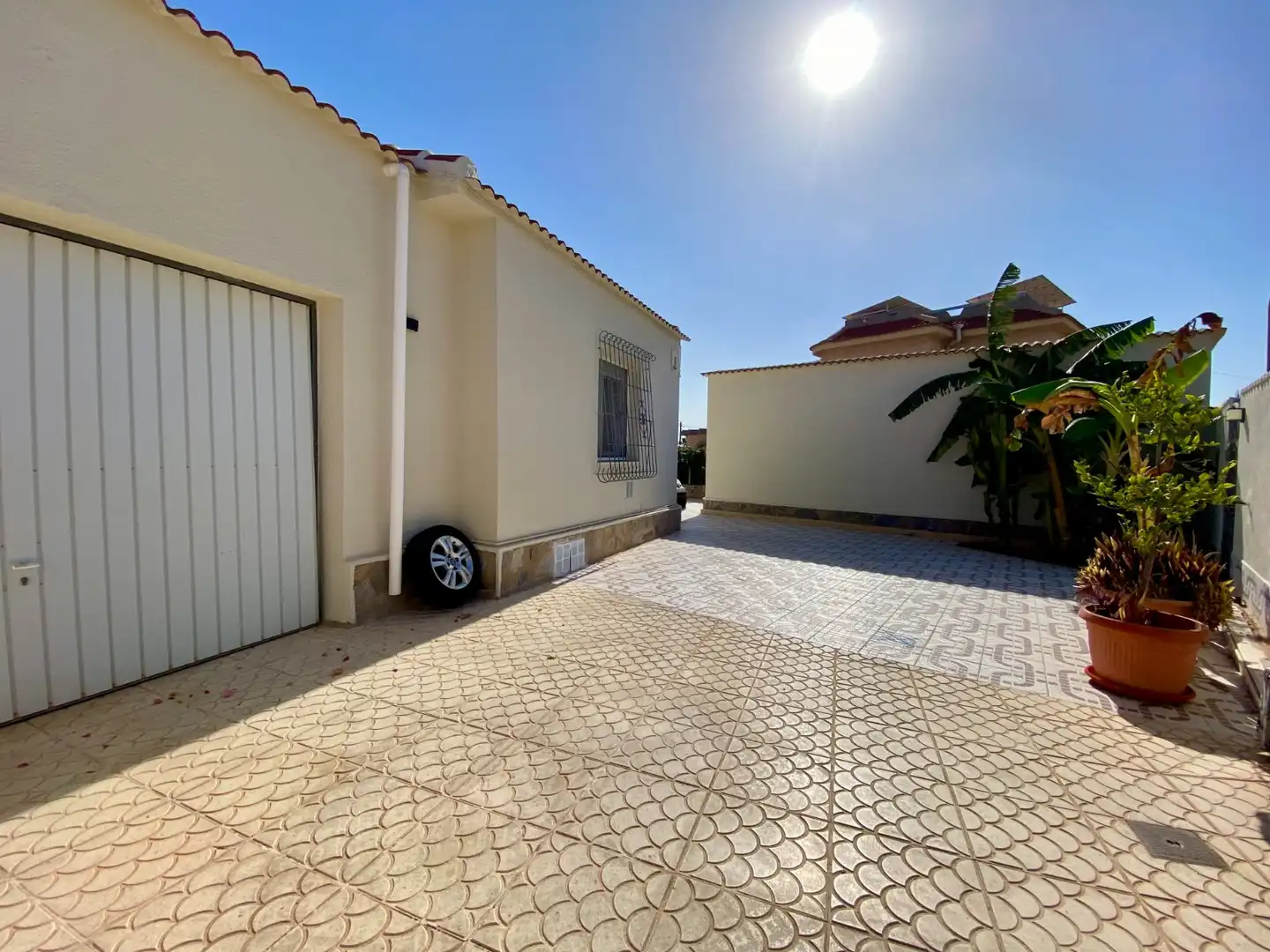 Vista exterior de Casa o xalet en venda en Rojales amb Aire condicionat, Calefacció i Jardí privat
