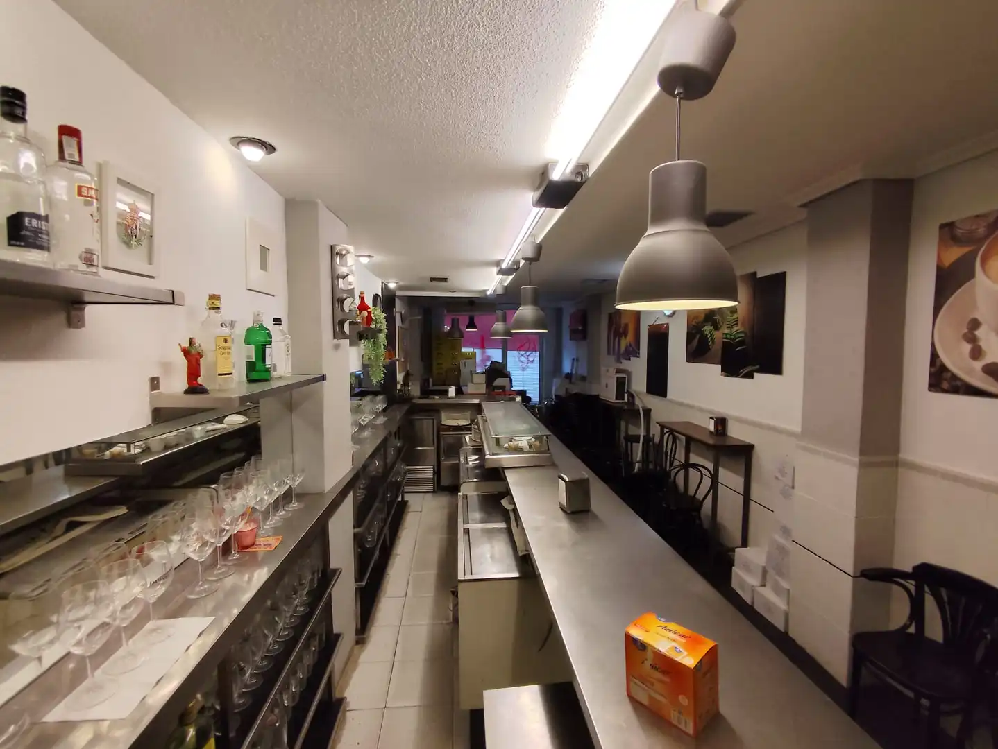 Cocina de Local en venta en Valladolid con Aire acondicionado y Amueblado