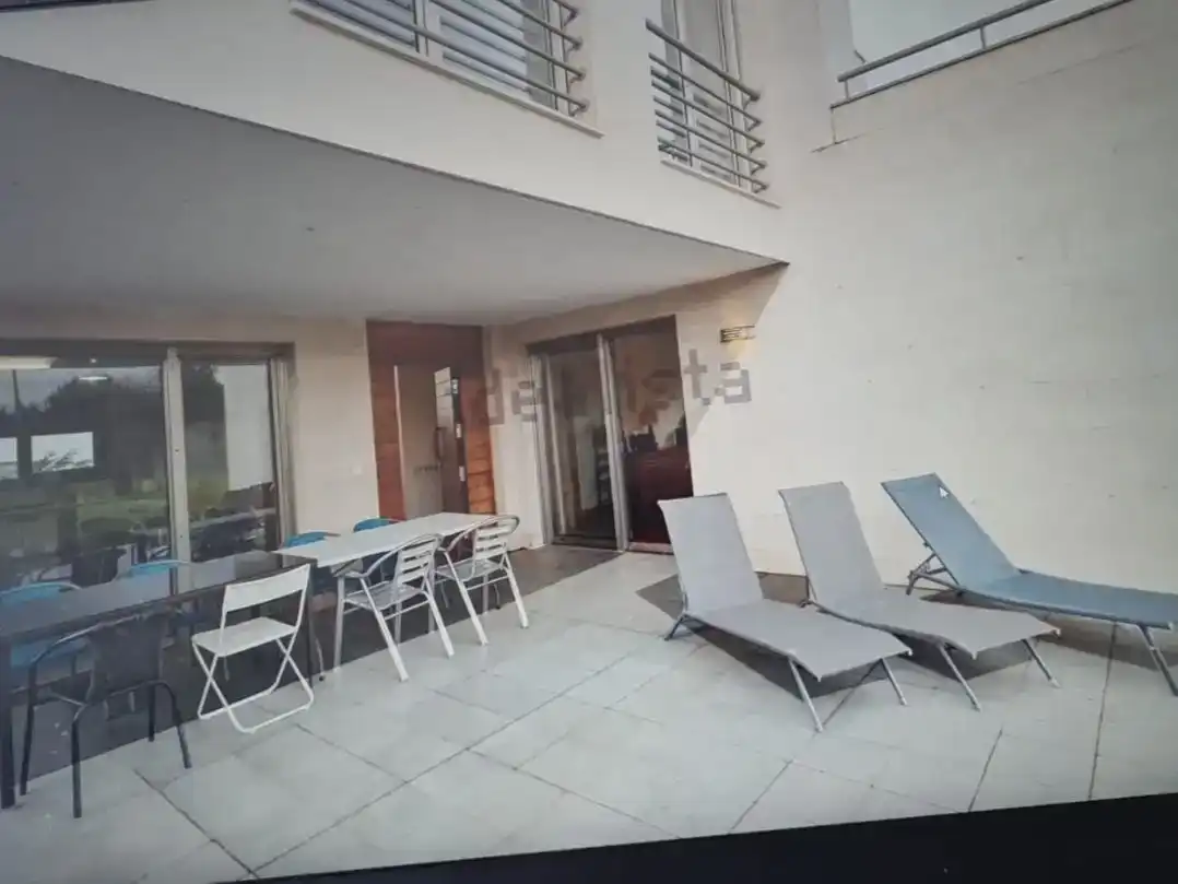 Terrassa de Casa o xalet en venda en Gijón  amb Jardí privat i Traster