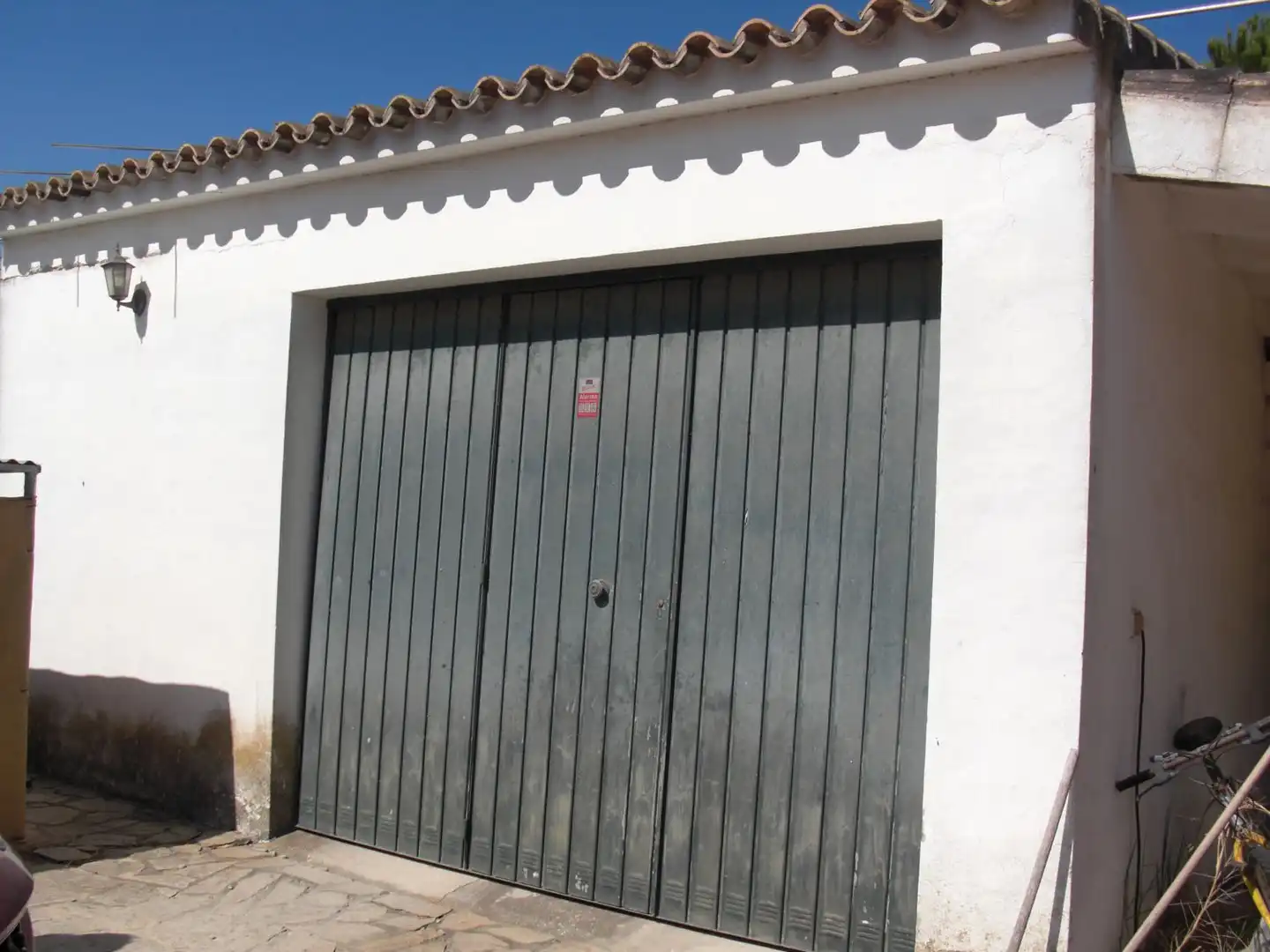 Aparcament de Casa o xalet en venda en Chiclana de la Frontera amb Terrassa
