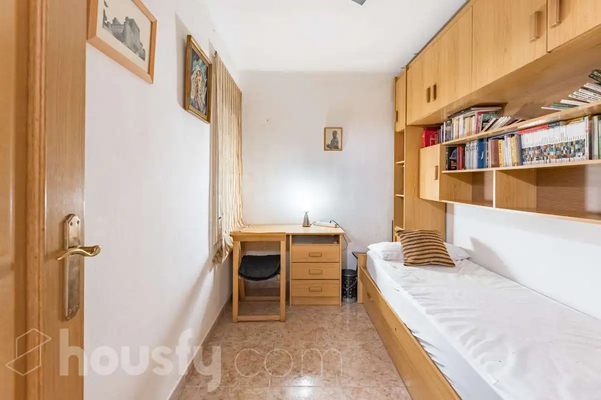 Schlafzimmer von Wohnung zum Verkauf in Barcelona mit Möbliert