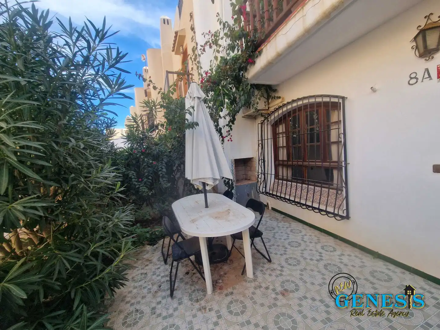 Jardí de Casa adosada en venda en Torrevieja amb Aire condicionat, Terrassa i Traster