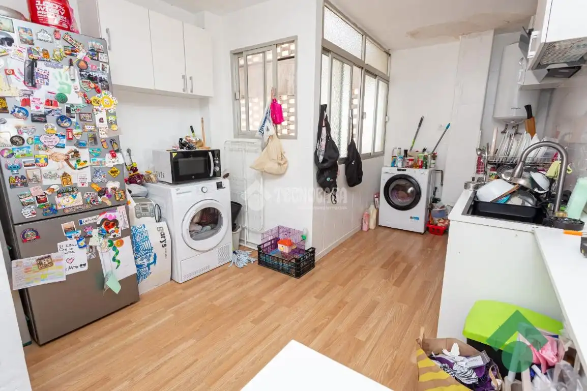Flat for sale in Algeciras  with Furnished