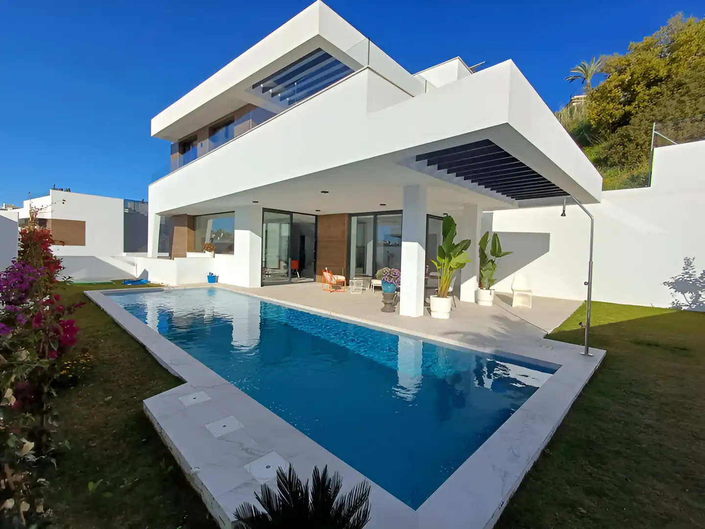 House with terrace for sale in Selwo
