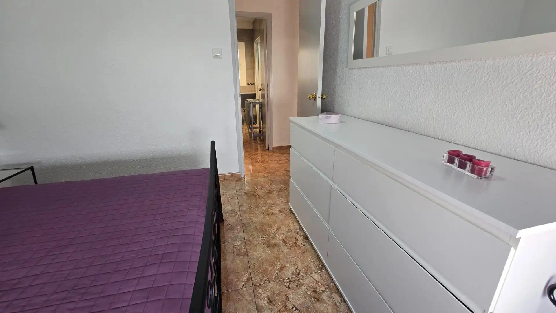 Dormitori de Pis en venda en Elche / Elx amb Aire condicionat, Terrassa i Moblat