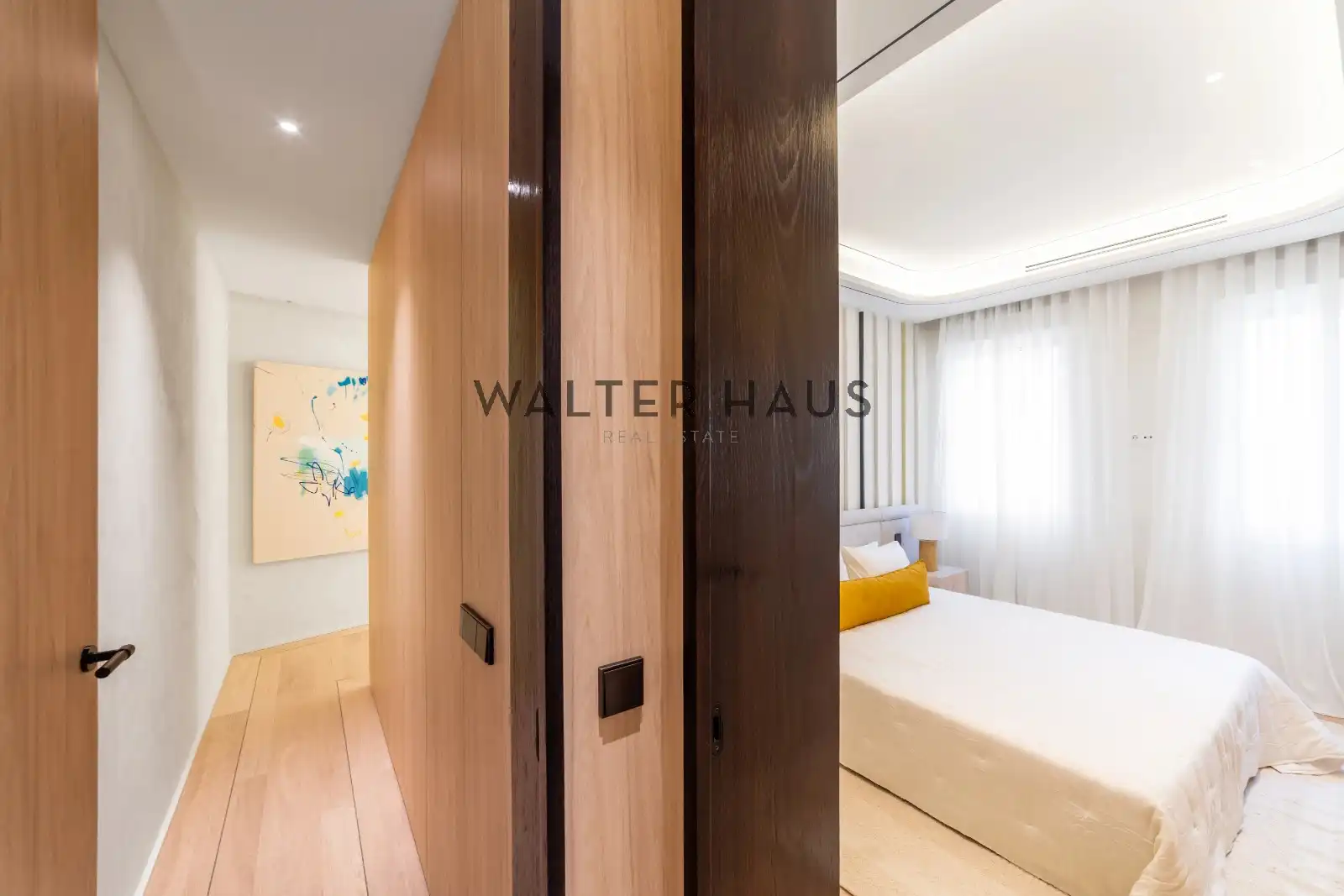 Bedroom of Flat for sale in Madrid  with Air Conditioner, Heating and Oven