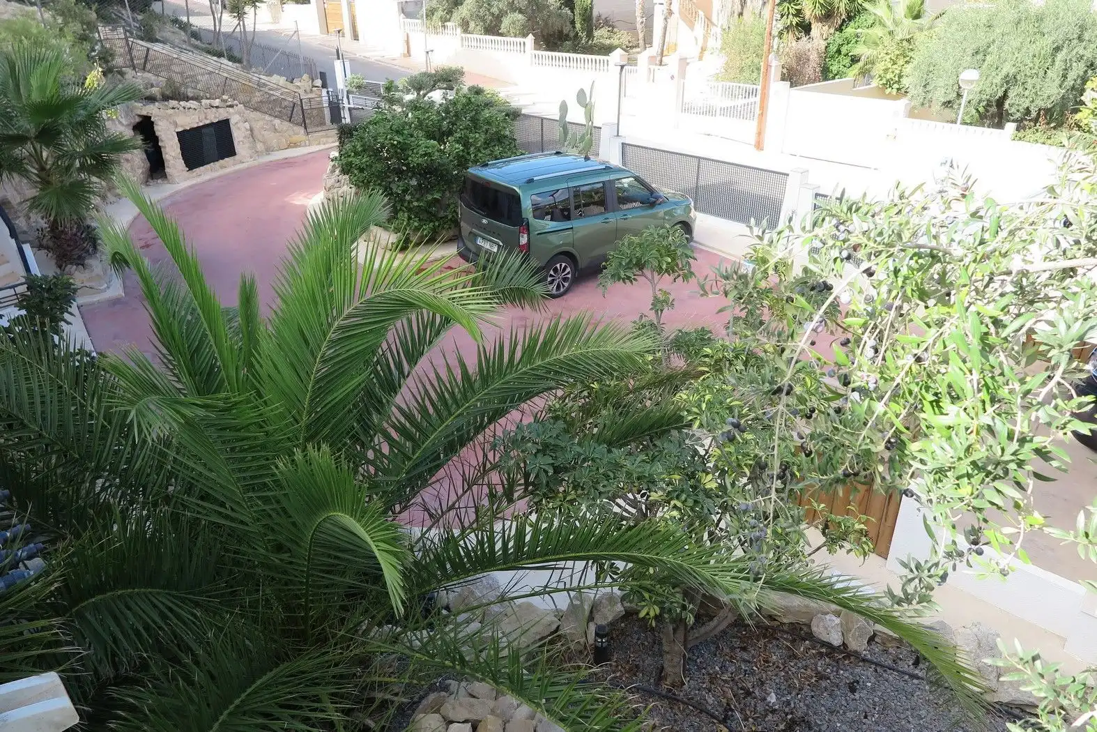 Aparcament de Casa o xalet en venda en El Campello amb Aire condicionat, Calefacció i Jardí privat