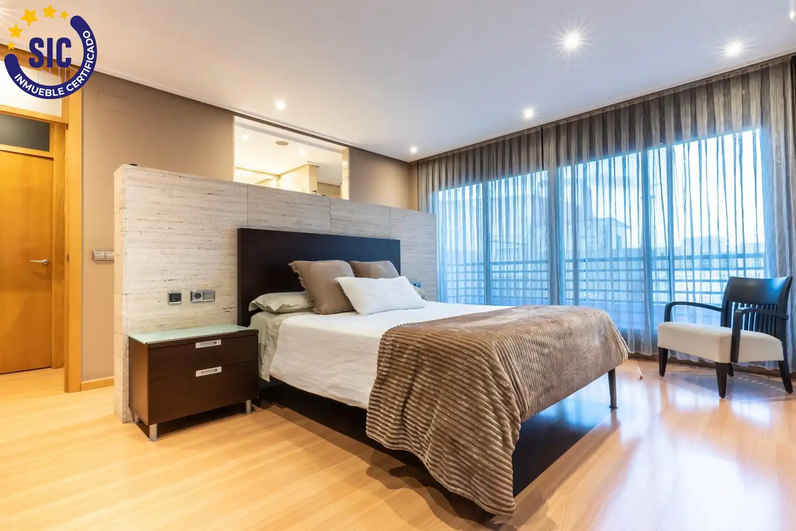 Bedroom of Houses for sale in Alaquàs  with Air Conditioner, Heating and Terrace