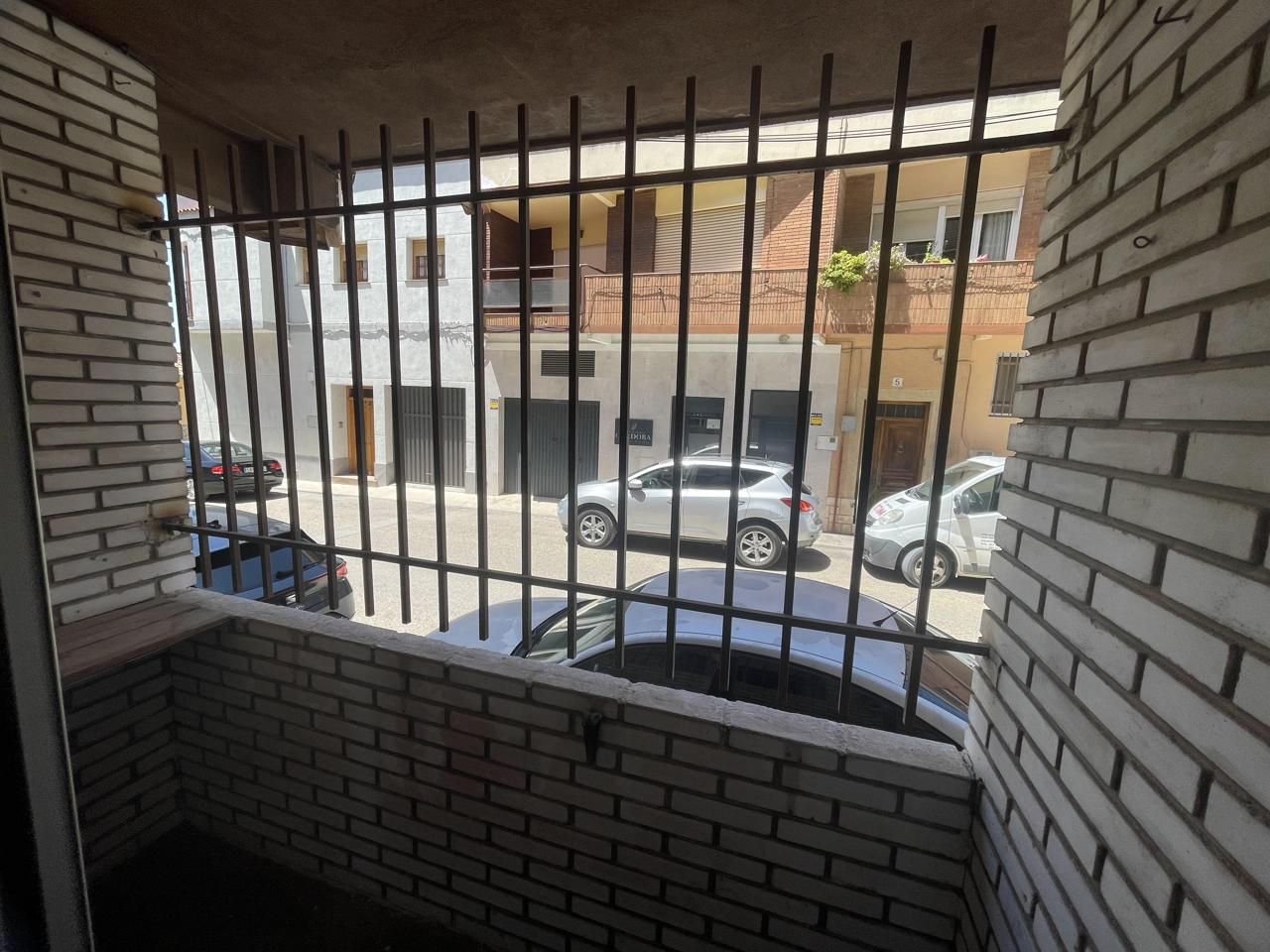 Vista exterior de Planta baixa en venda en Tarancón amb Calefacció, Terrassa i Moblat