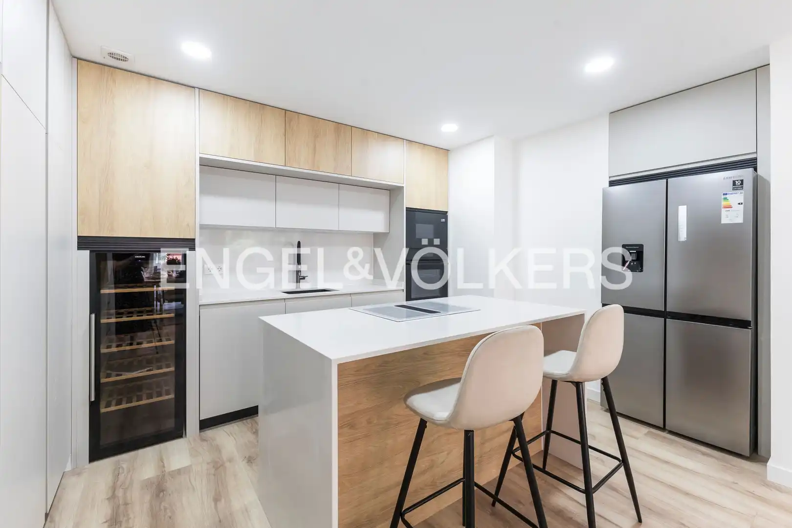 Kitchen of Flat for sale in Madrid  with Air Conditioner, Heating and Parquet flooring