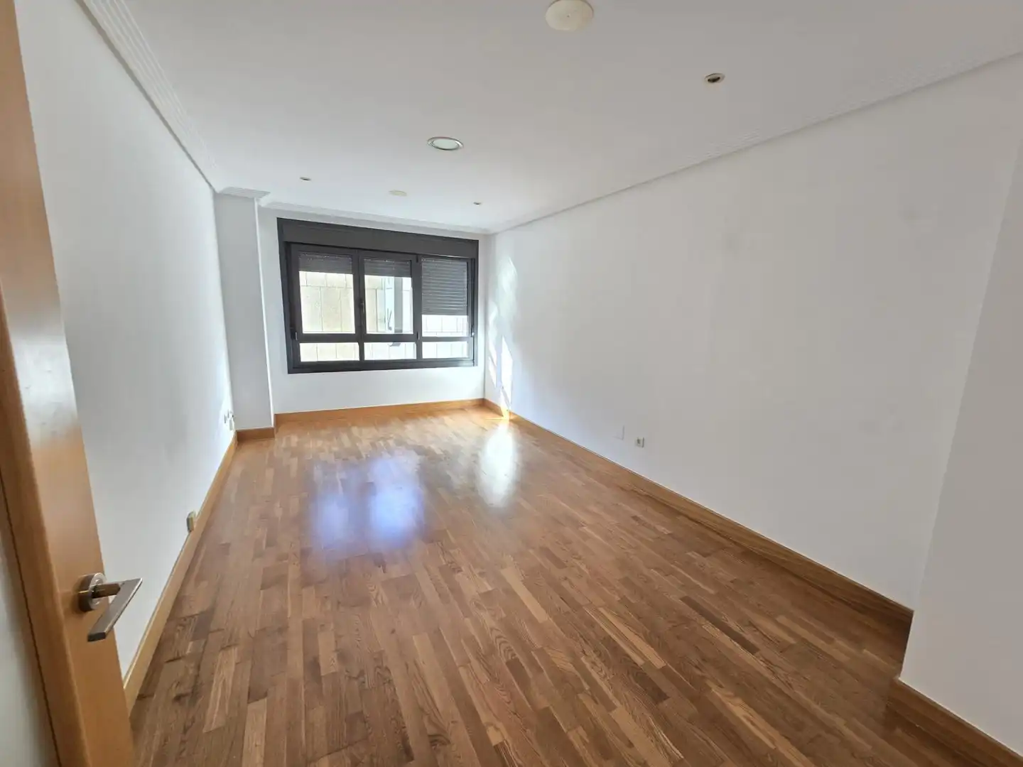 Living room of Apartments for rent in Vigo   with Heating, Private garden and Parquet flooring